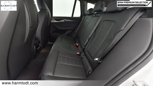 BMW X3 view 14