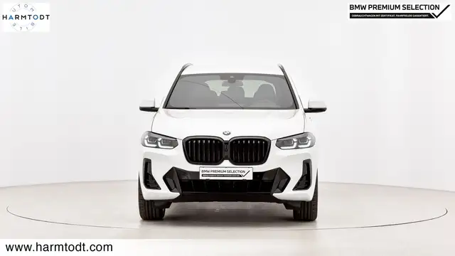 BMW X3 view 6