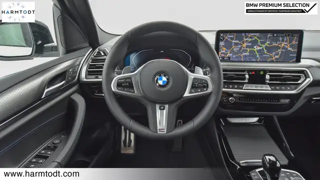 BMW X3 view 9