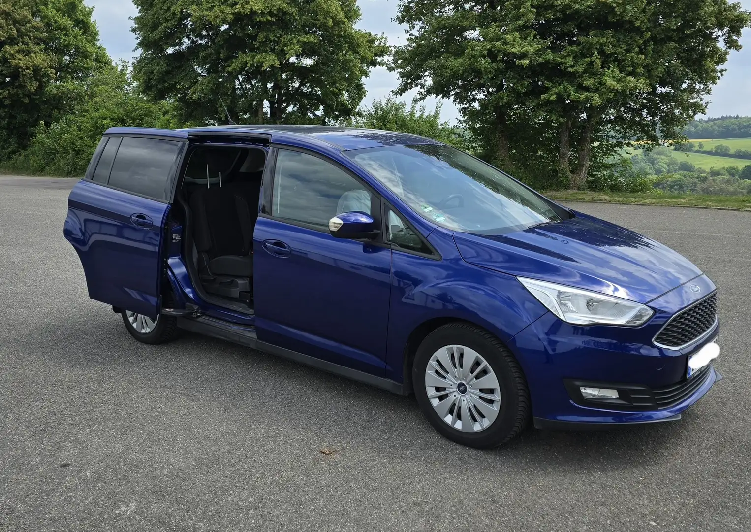 Ford Grand C-Max 1..0 EcoBoost Start-Stopp-System Titanium AHK Blue - 2