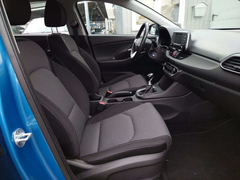 Hyundai i30 1.4 Select+67000+TÜV/NEU+GARANTIE+KLIMA+SHZ — photo 16