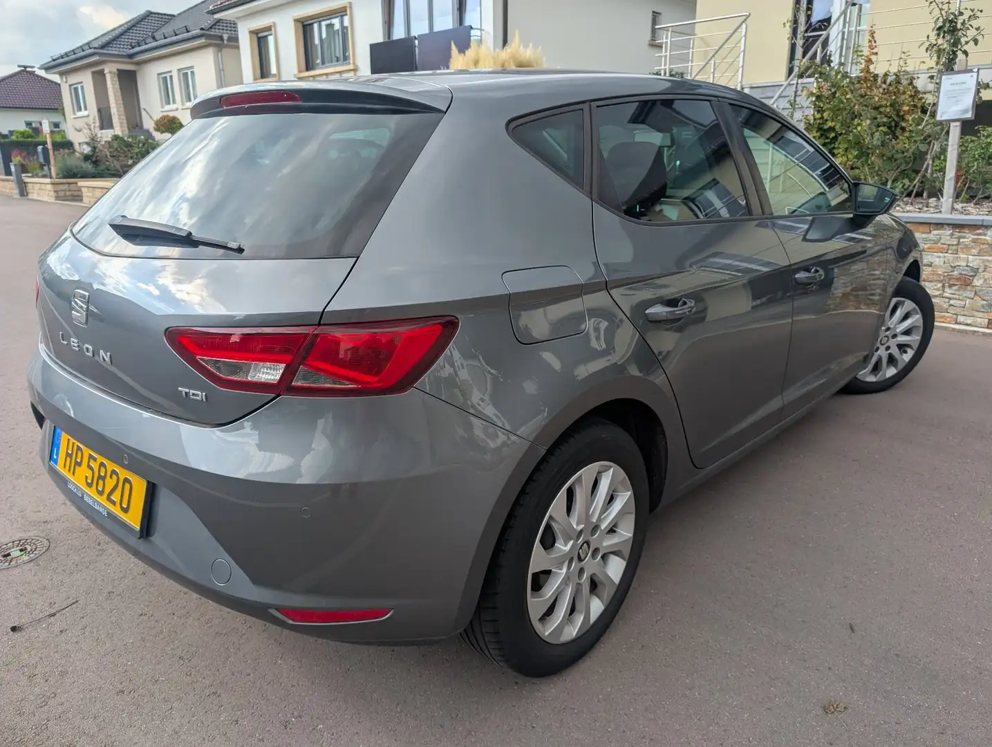 SEAT Leon 1.6 TDI Start&Stop - 2