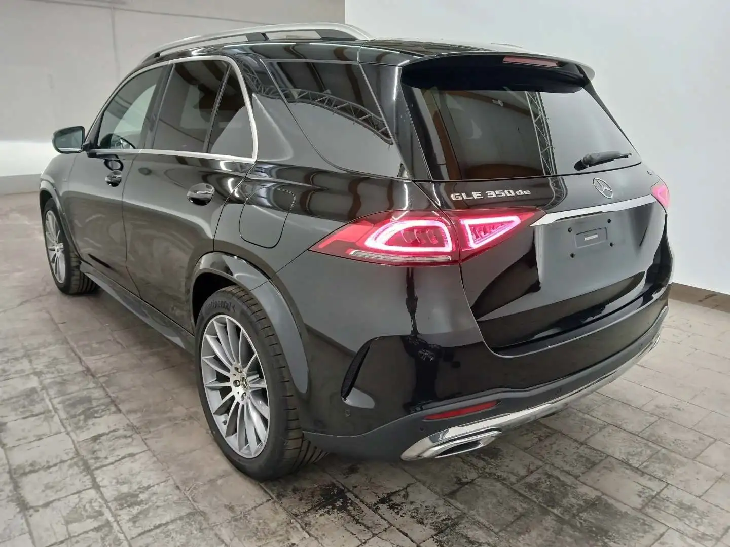 Mercedes-Benz GLE 350 de 4M 3x AMG PANO*DISTR+*AHK*Burm.*MBeam Schwarz - 2