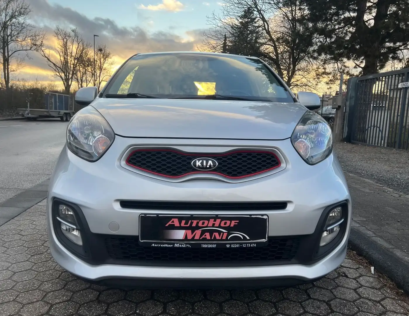 Kia Picanto Dream Team/5Türer/Klima/Sitzhzg./8 Fach. Silber - 2