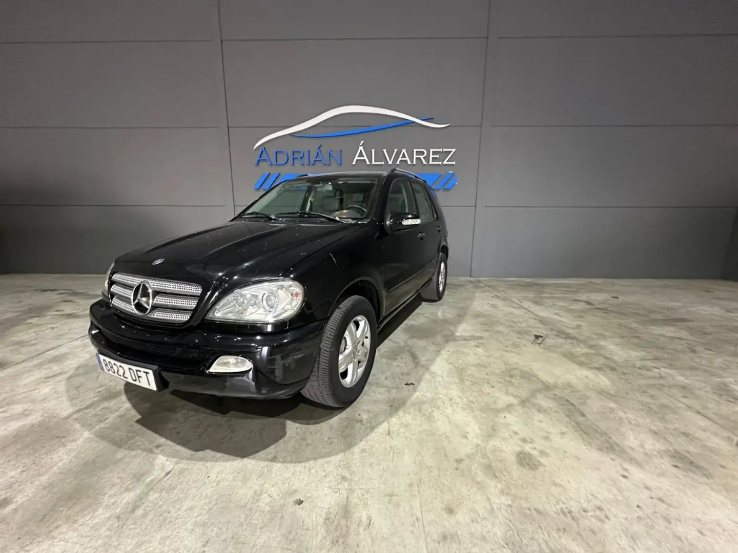 Mercedes-Benz ML 320 Familiar Automático de 5 Puertas Negro - 1