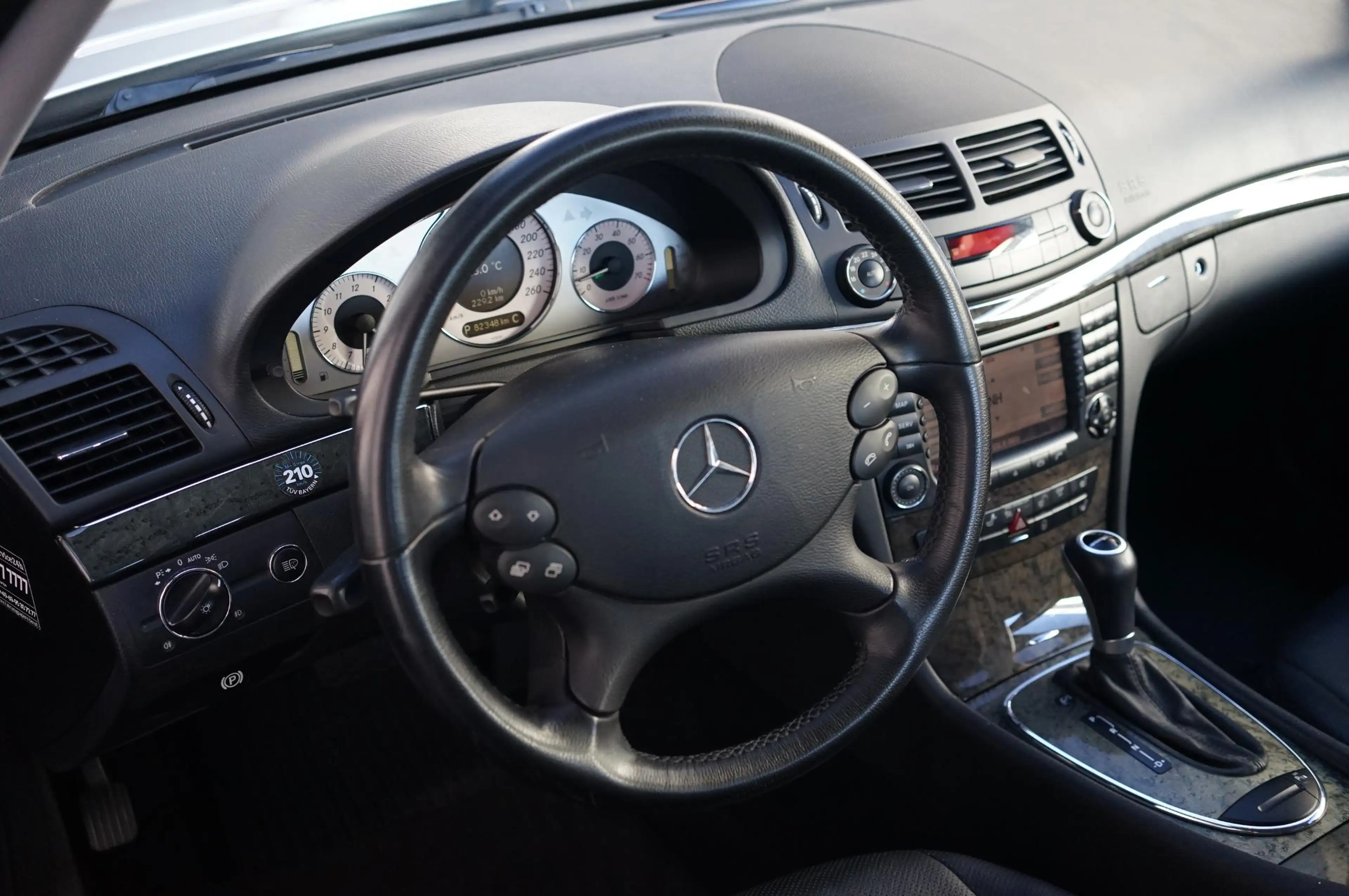 Mercedes-Benz E 350 Avantgarde — photo 3