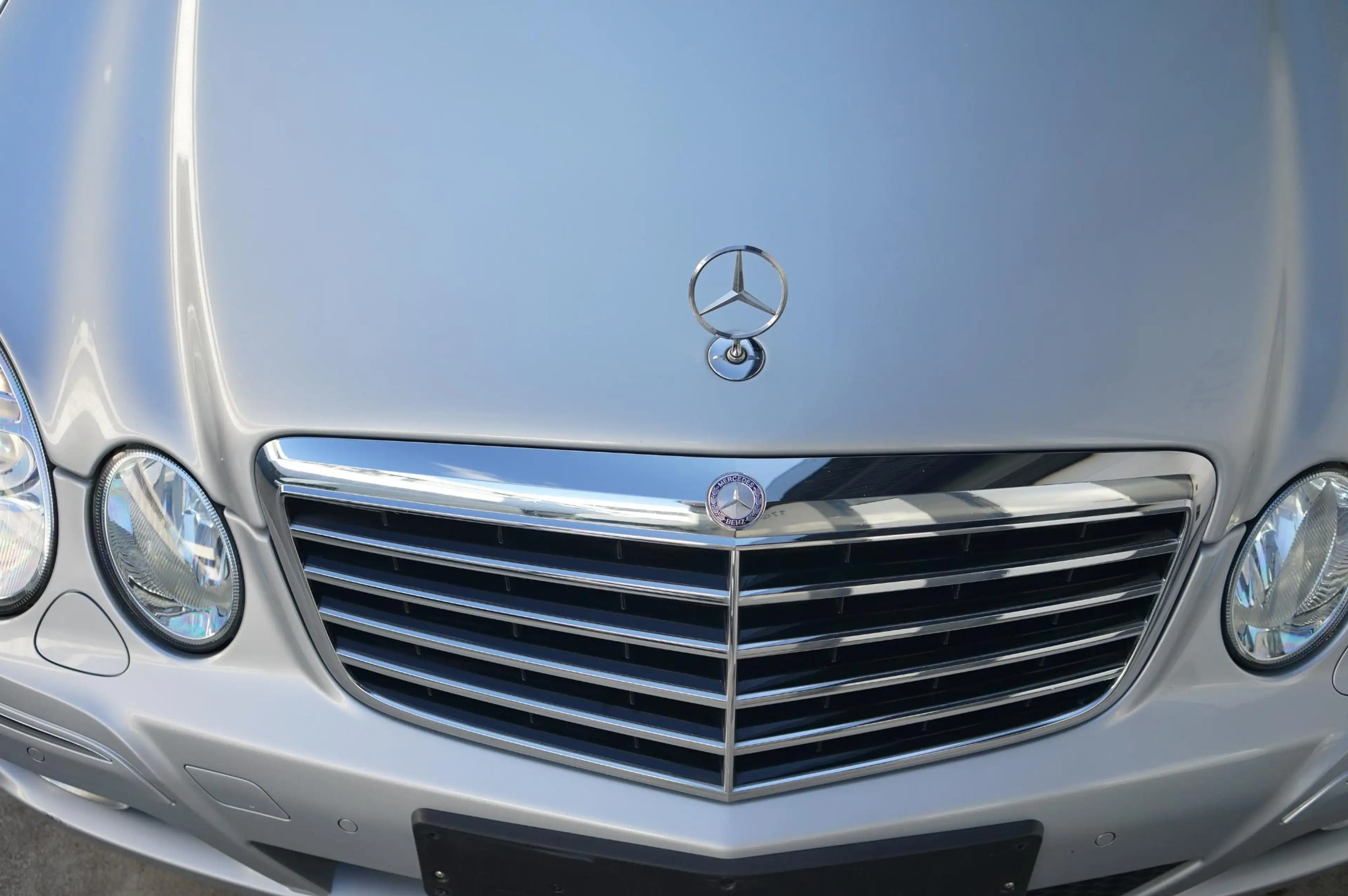 Mercedes-Benz E 350 Avantgarde — photo 15