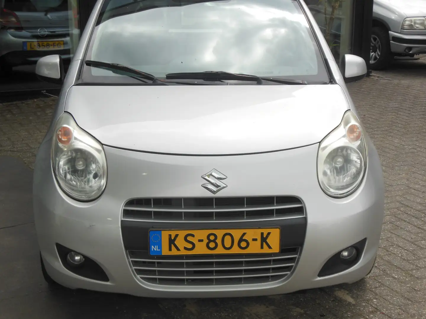 Suzuki Alto 1.0 Base Staat in De Krim Gris - 2