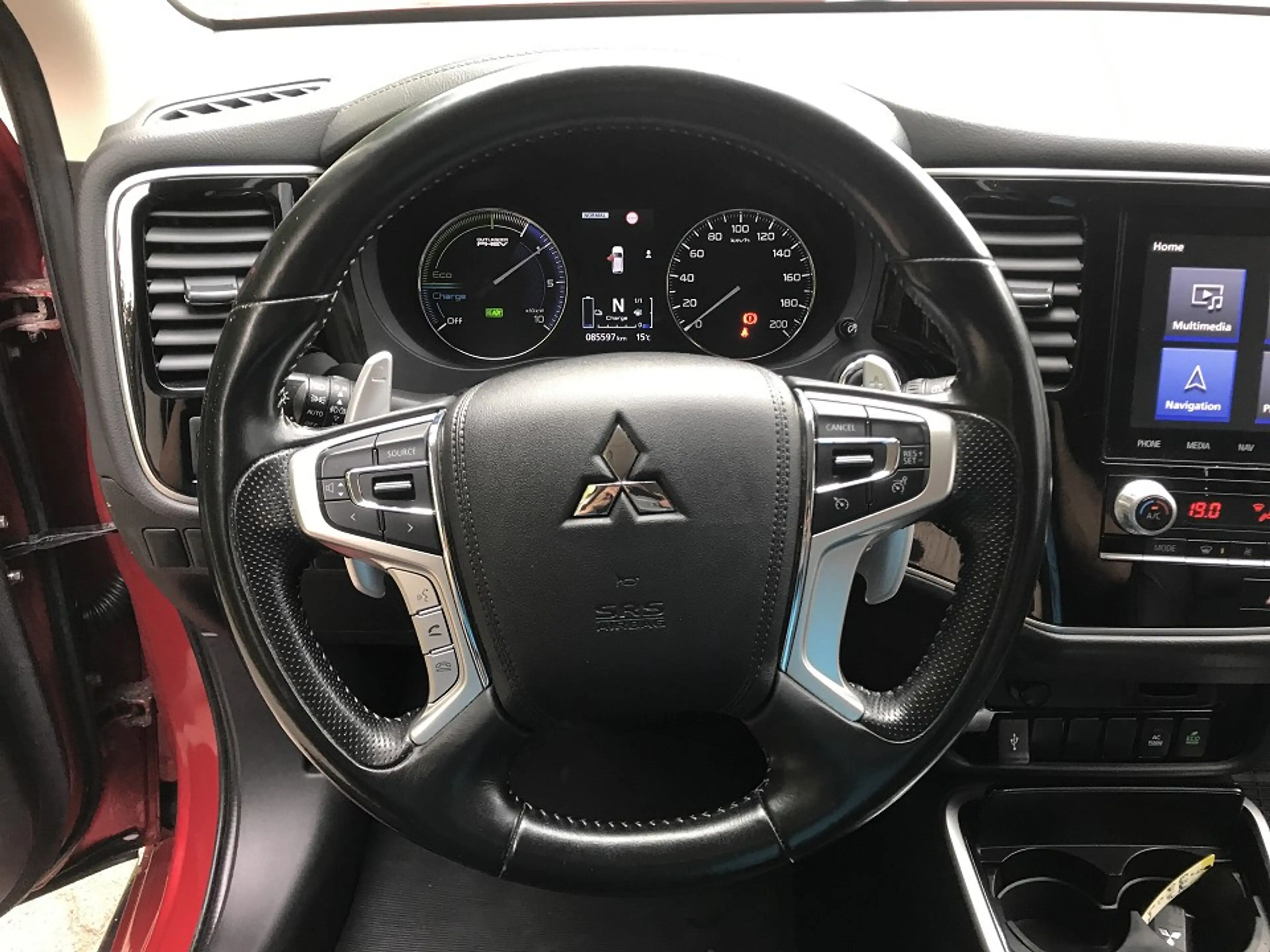 Mitsubishi Outlander Plug-in Hybrid Basis mit Spirit Paket — photo 12