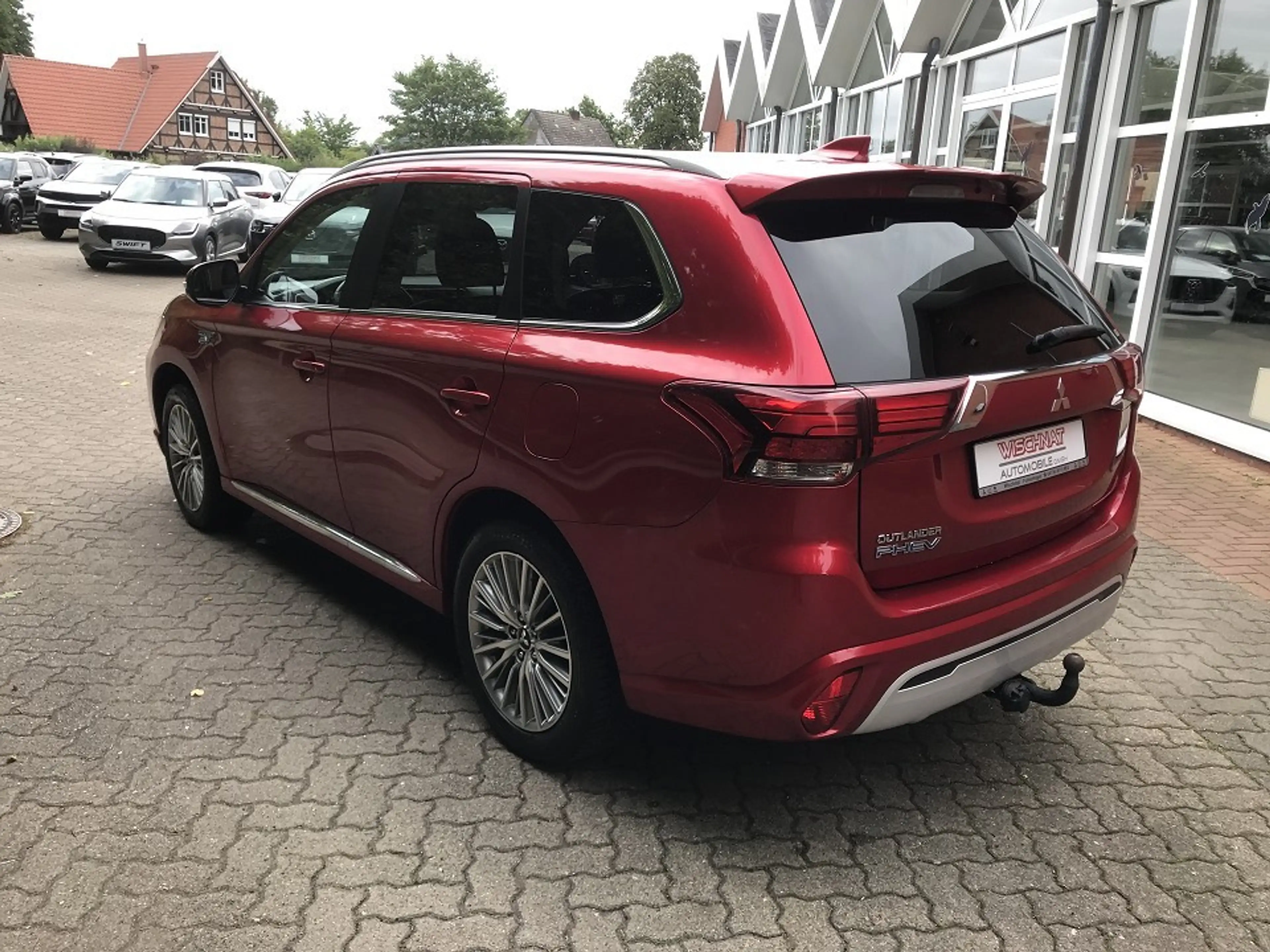 Mitsubishi Outlander Plug-in Hybrid Basis mit Spirit Paket — photo 7