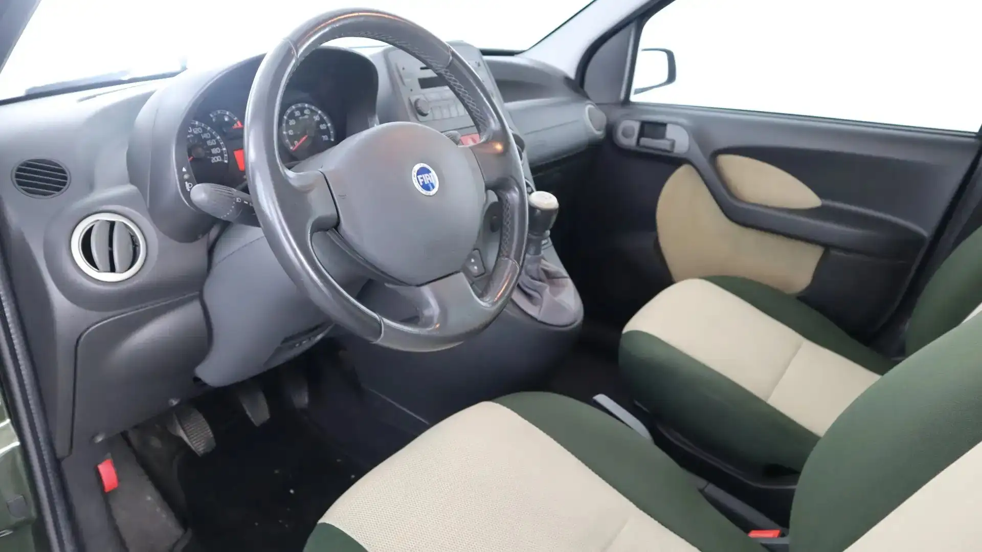 Fiat Panda Panda 1.3 mjt 16v Cross 4x4 Zielony - 2