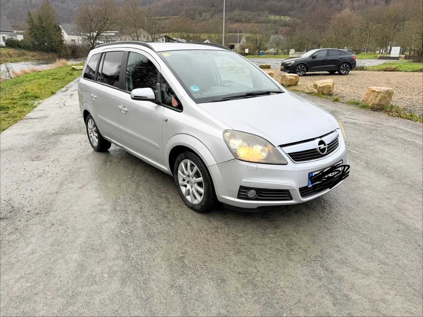Opel Zafira Zafira 1.8 Easytronic Edition Plus Gris - 2