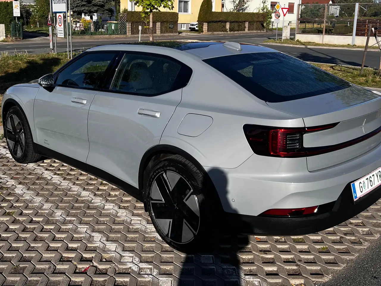 Polestar 2 2024