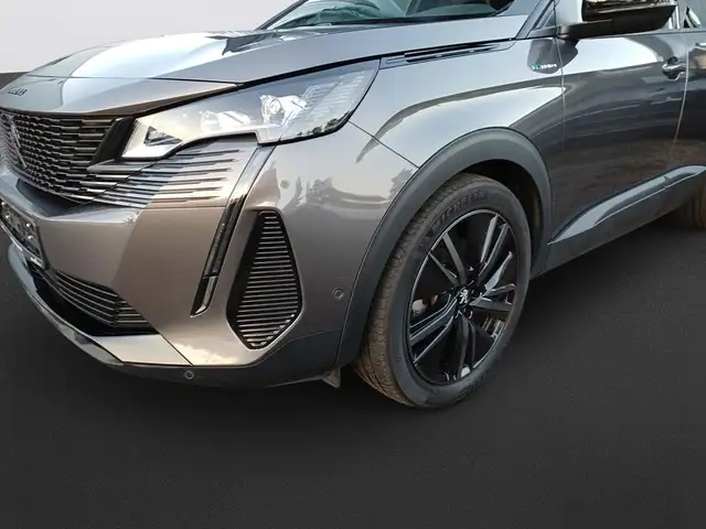 Peugeot 3008 view 9