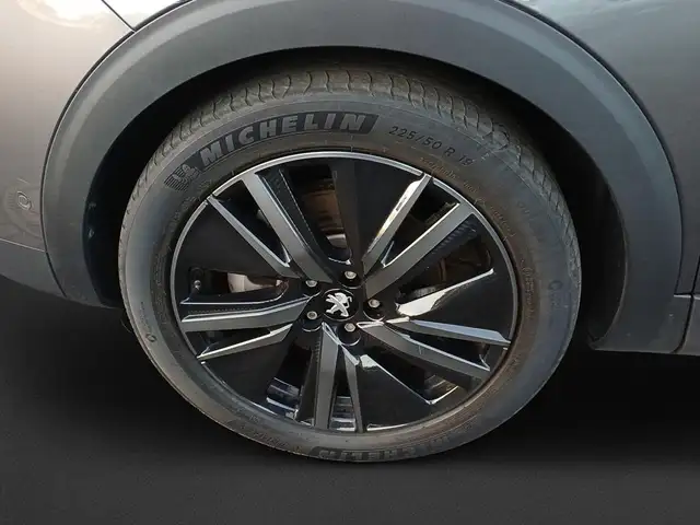 Peugeot 3008 view 8