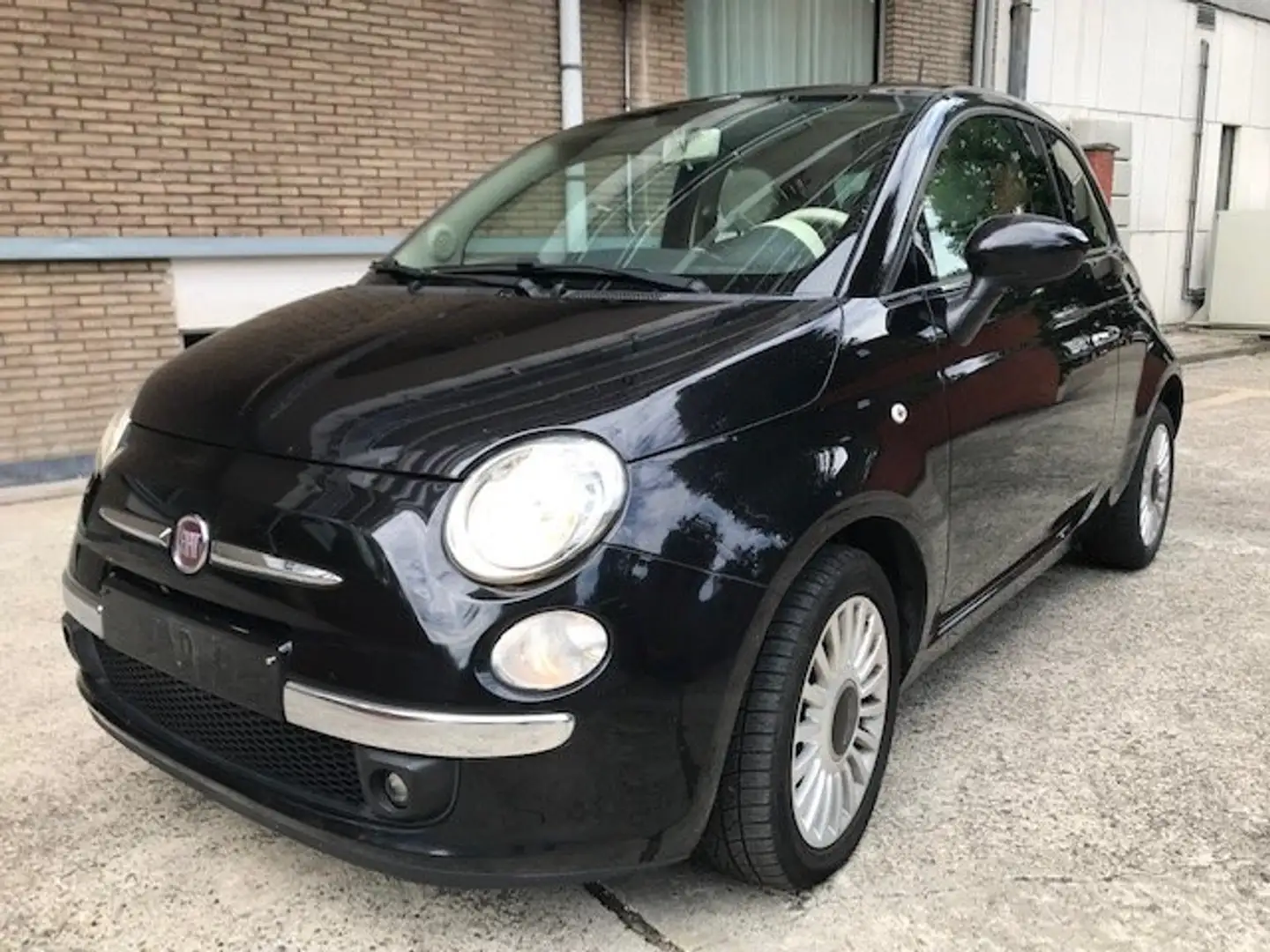Fiat 500 1.2i  6Vit. 69 pk  - Pano dak - Airco -  Mod 2014 Zwart - 1