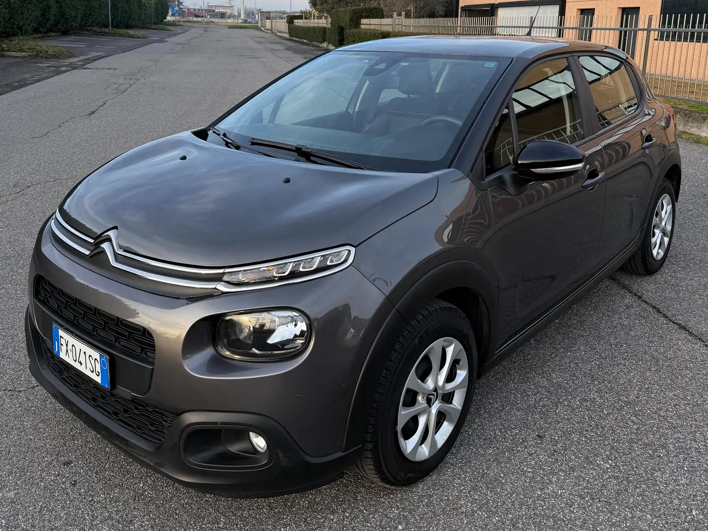 Citroen C3 C3 III 2017 1.2 puretech Feel s Grigio - 1