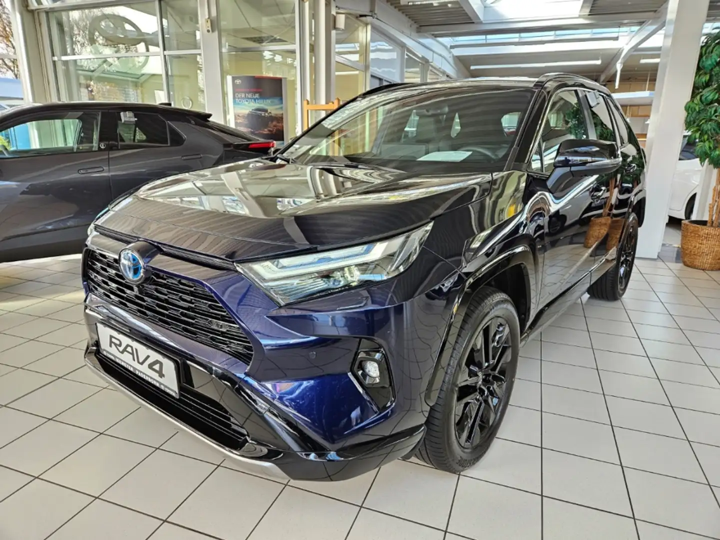 Toyota RAV 4 2.5 Hybrid 4x4 Style Selection Frontscheibe Blau - 1