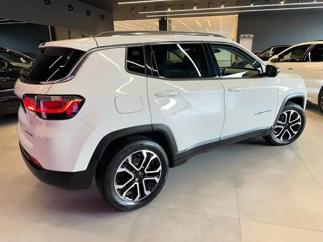 2022 Jeep Compass in White for sale