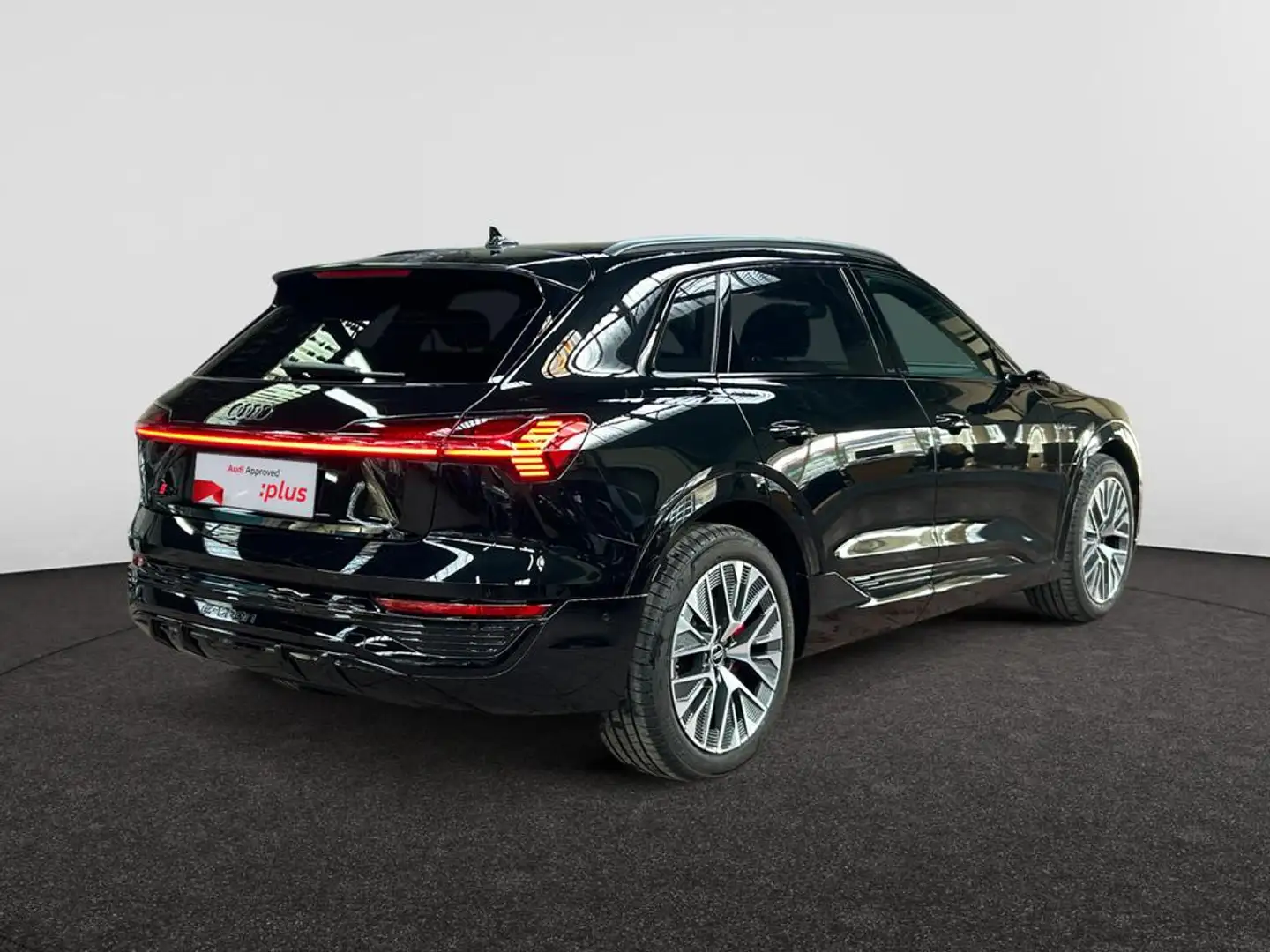 Audi Q8 e-tron S line 55 e-tron Quattro 300kW(408cv) Black - 2