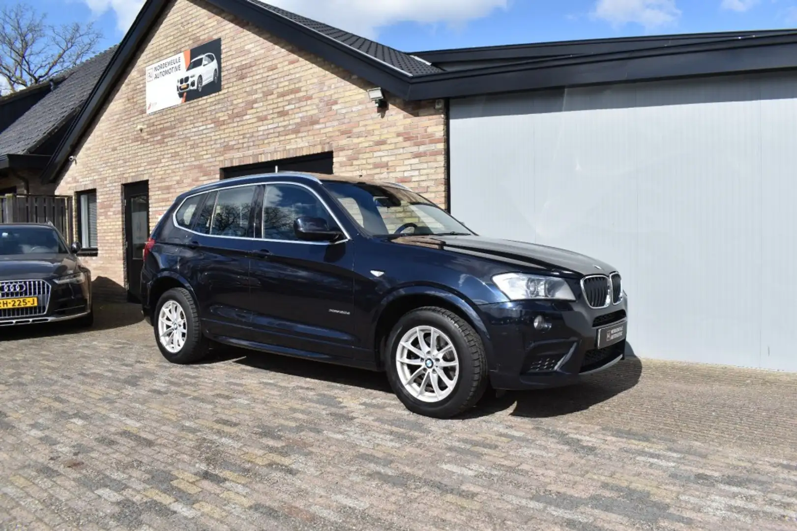 BMW X3 XDRIVE20D HIGH EXEC. M-Sport, Xenon, Leder, Pano Fekete - 2