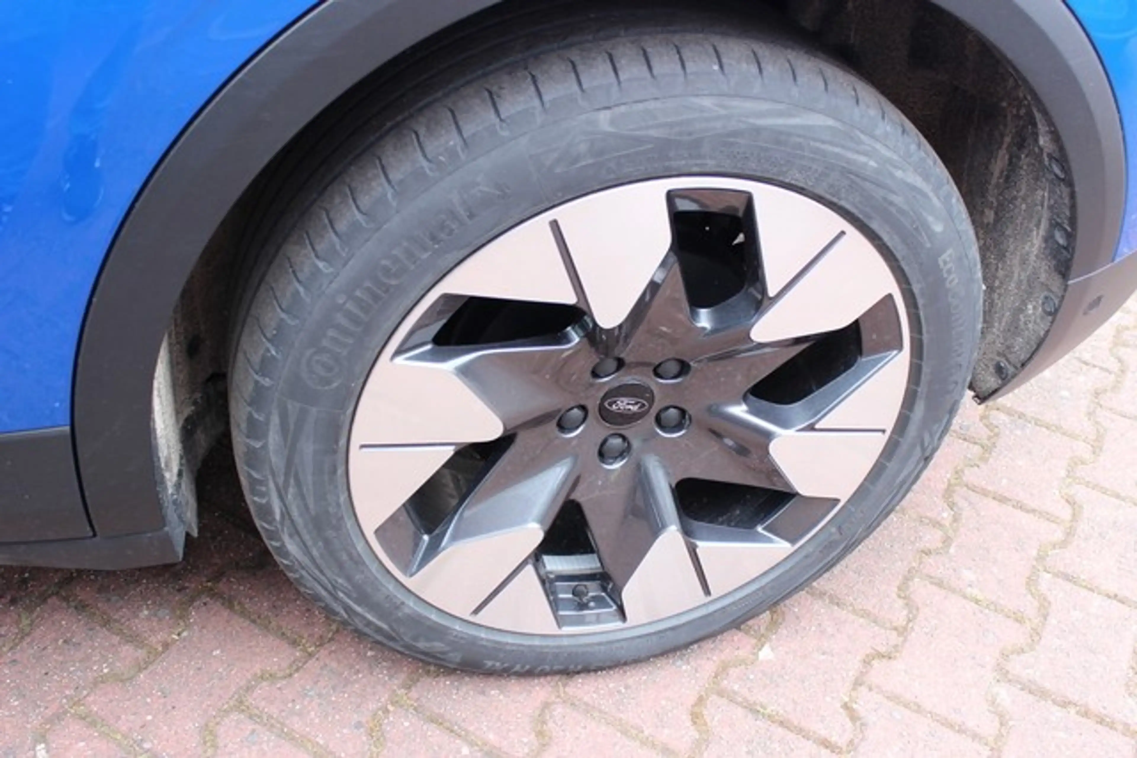 Ford Explorer Premium AWD Wärmep. / 20 Zoll / B&O / FGS 5J. — photo 7