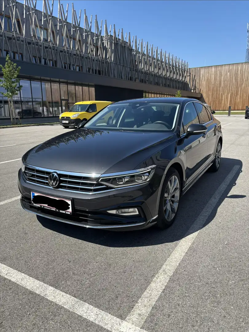 Volkswagen Passat Elegance 2,0 SCR TDI DSG Schwarz - 1