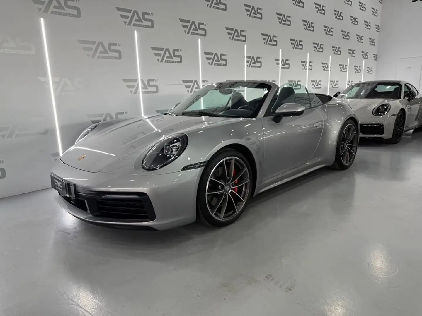 Porsche 911 Carrera 4S Cabriolet Grijs - 1