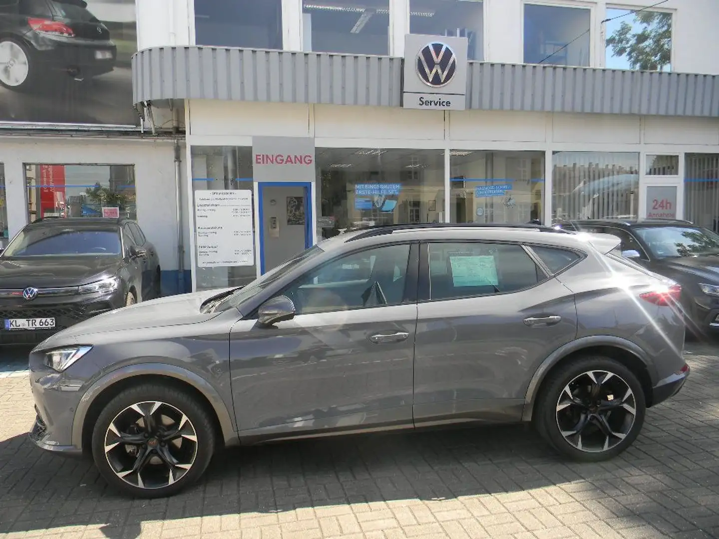 CUPRA Formentor Sport 1,5 TSI DSG AHK KAMERA Gris - 1