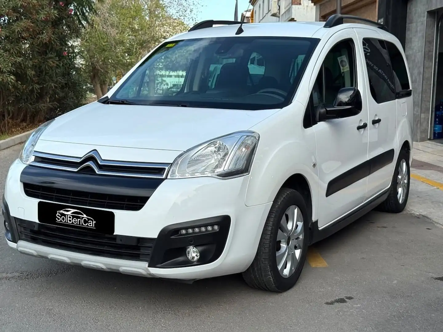 Citroen Berlingo B. Multispace 1.6BlueHDi 20 Aniversario 1 Blanco - 2