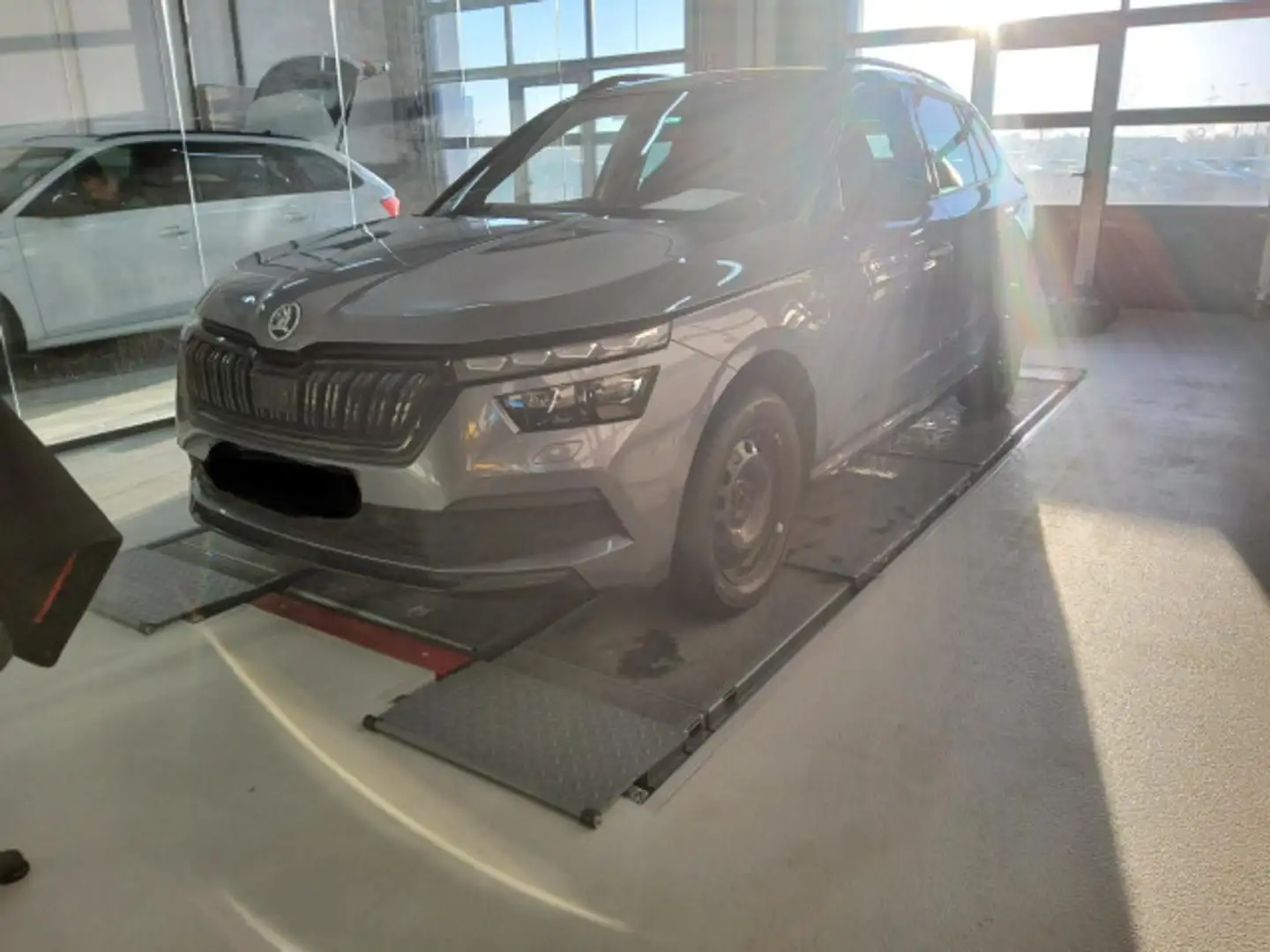 Skoda Kamiq Monte Carlo 1.5 TSI DSG *LED*PANO*ACC*8fac Gris - 2