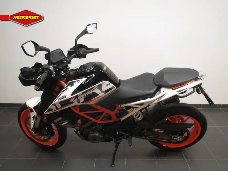 KTM 390 Duke - foto 7