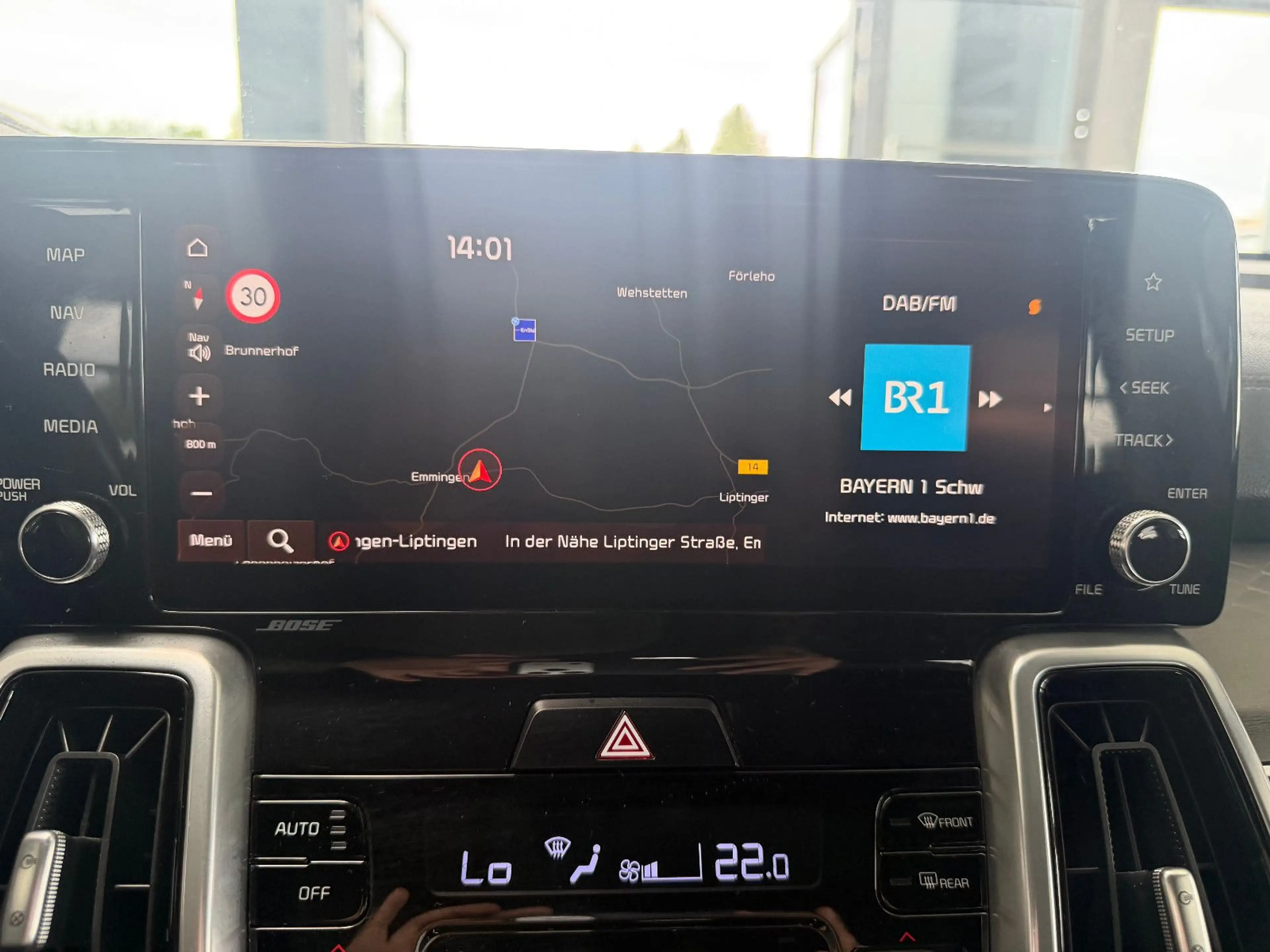 Kia Sorento Platinum 4WD Plug-In Hybrid — photo 7