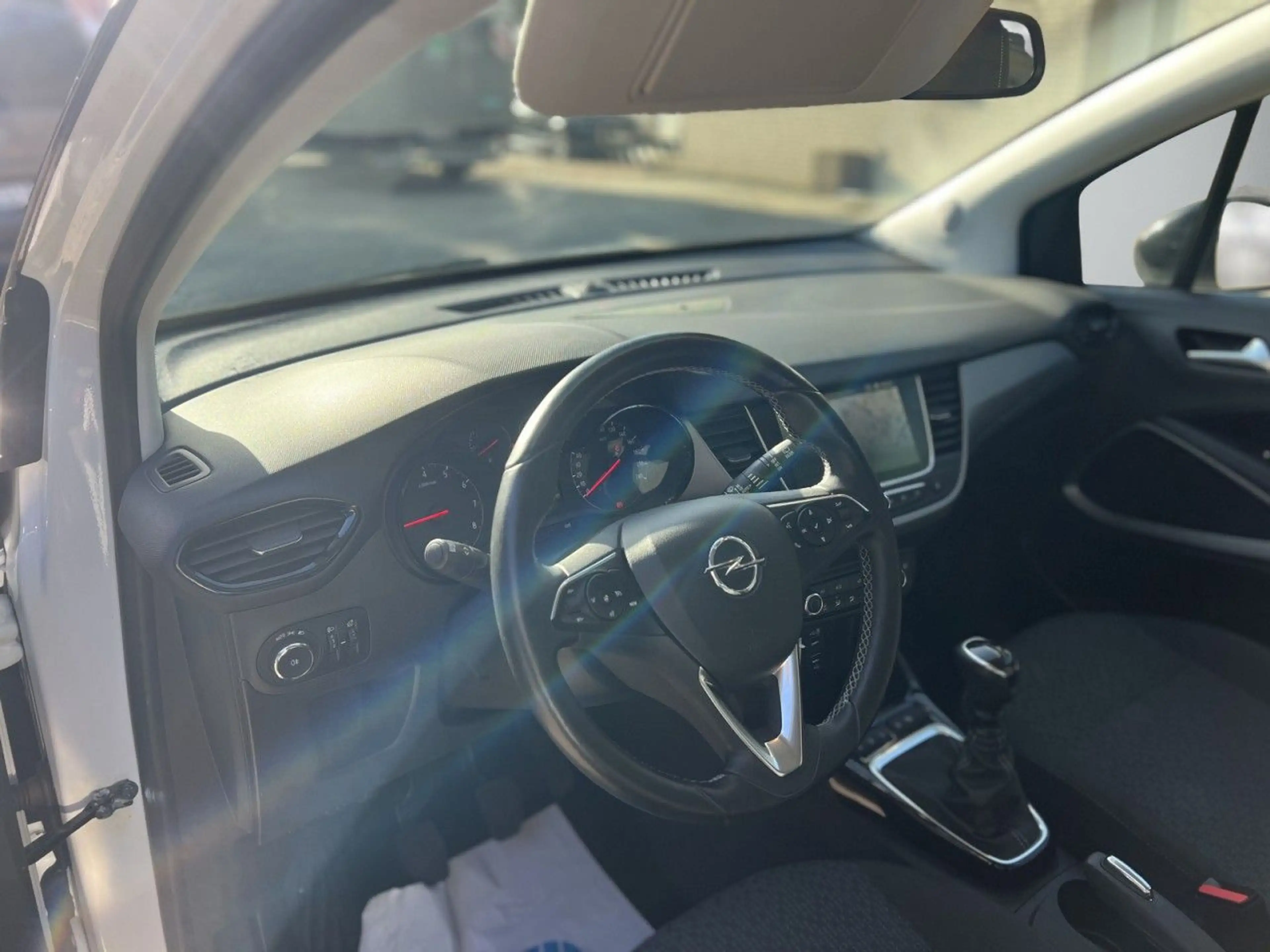 Opel Crossland X Crossland Edition Klima Navi Einparkhilfe — photo 10