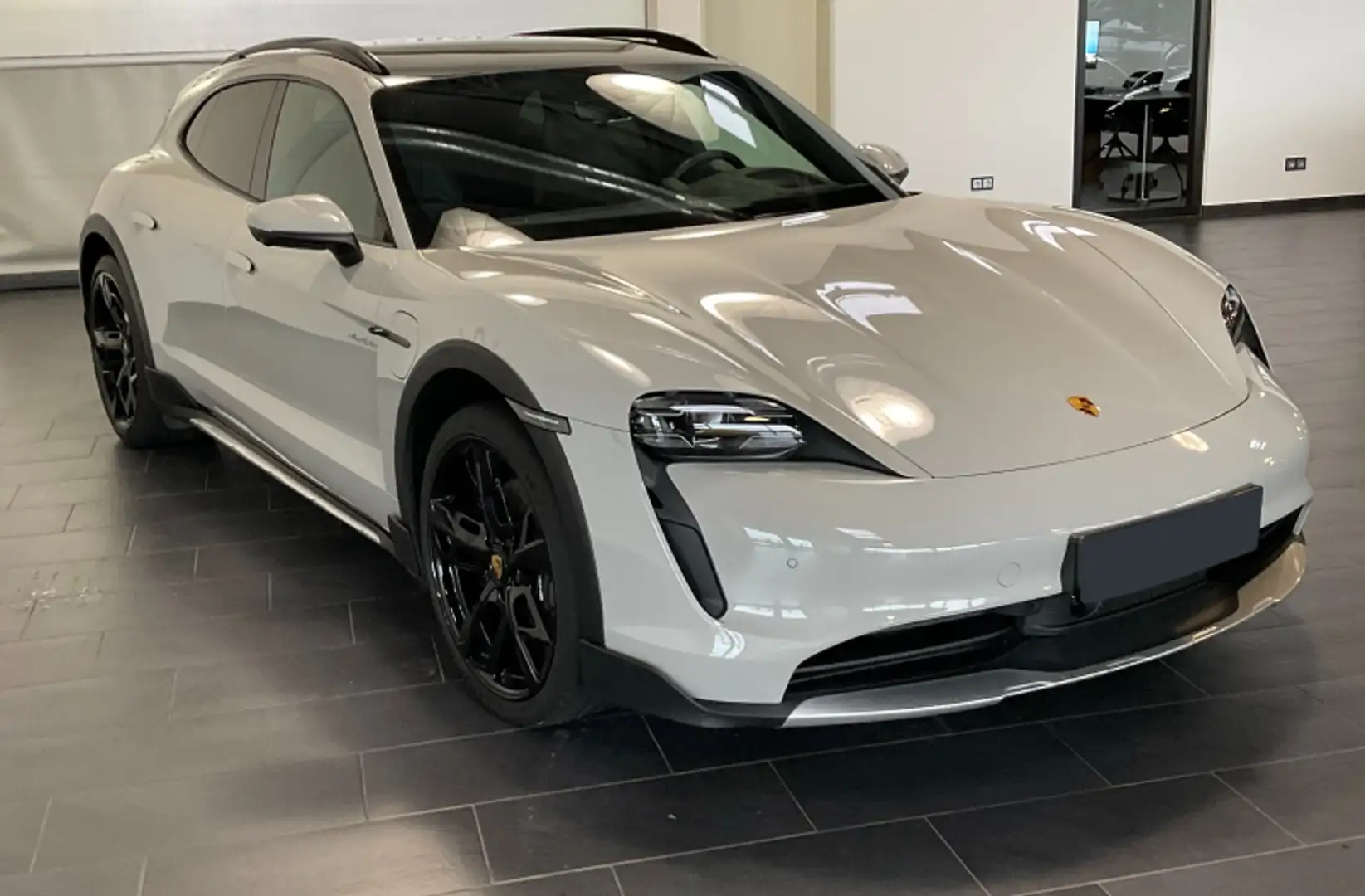 Porsche Taycan 4 Cross Turismo Bianco - 2