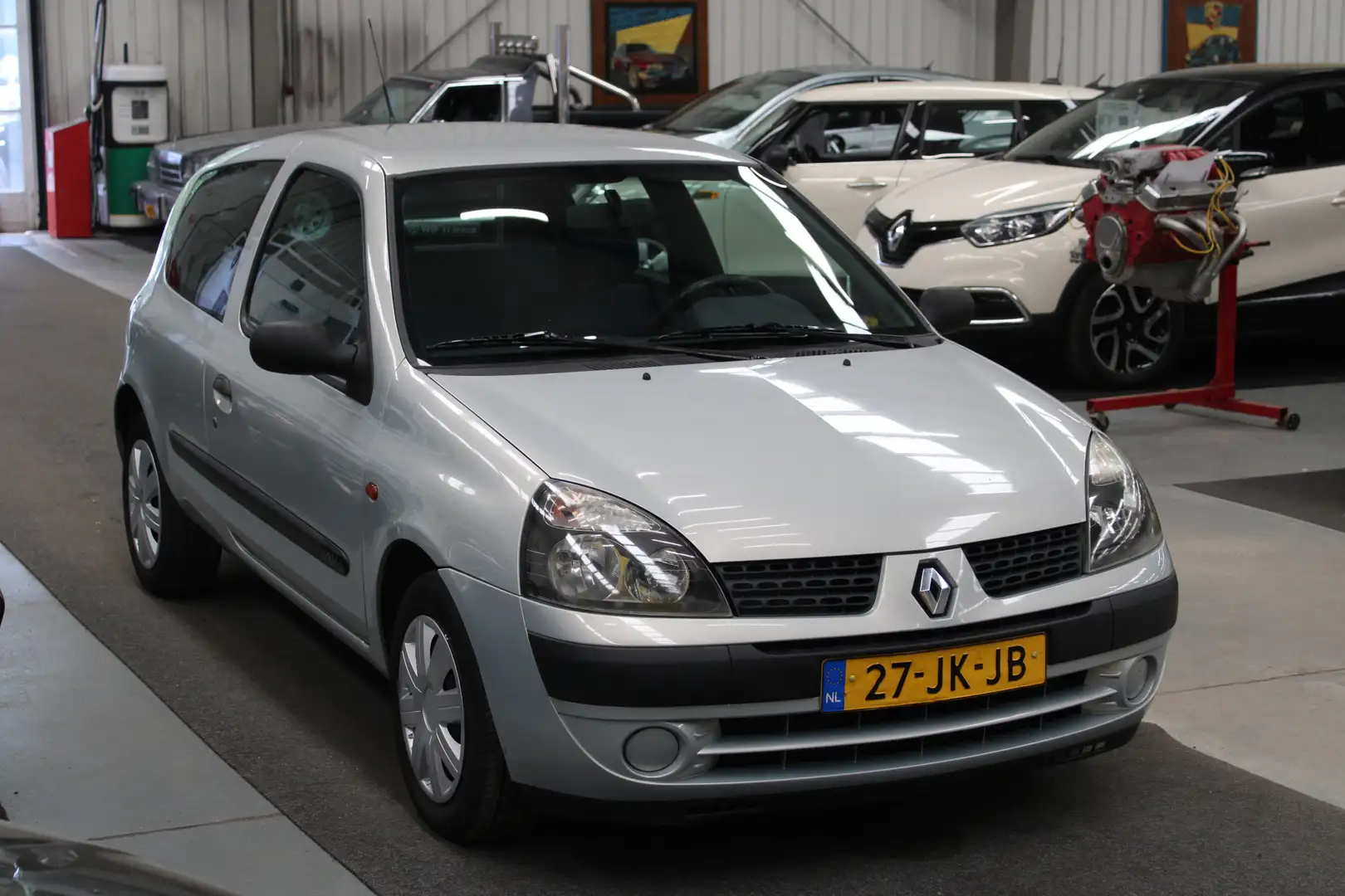 Renault Clio 1.2-16V Expression Stuurbekrachtiging Grijs - 2