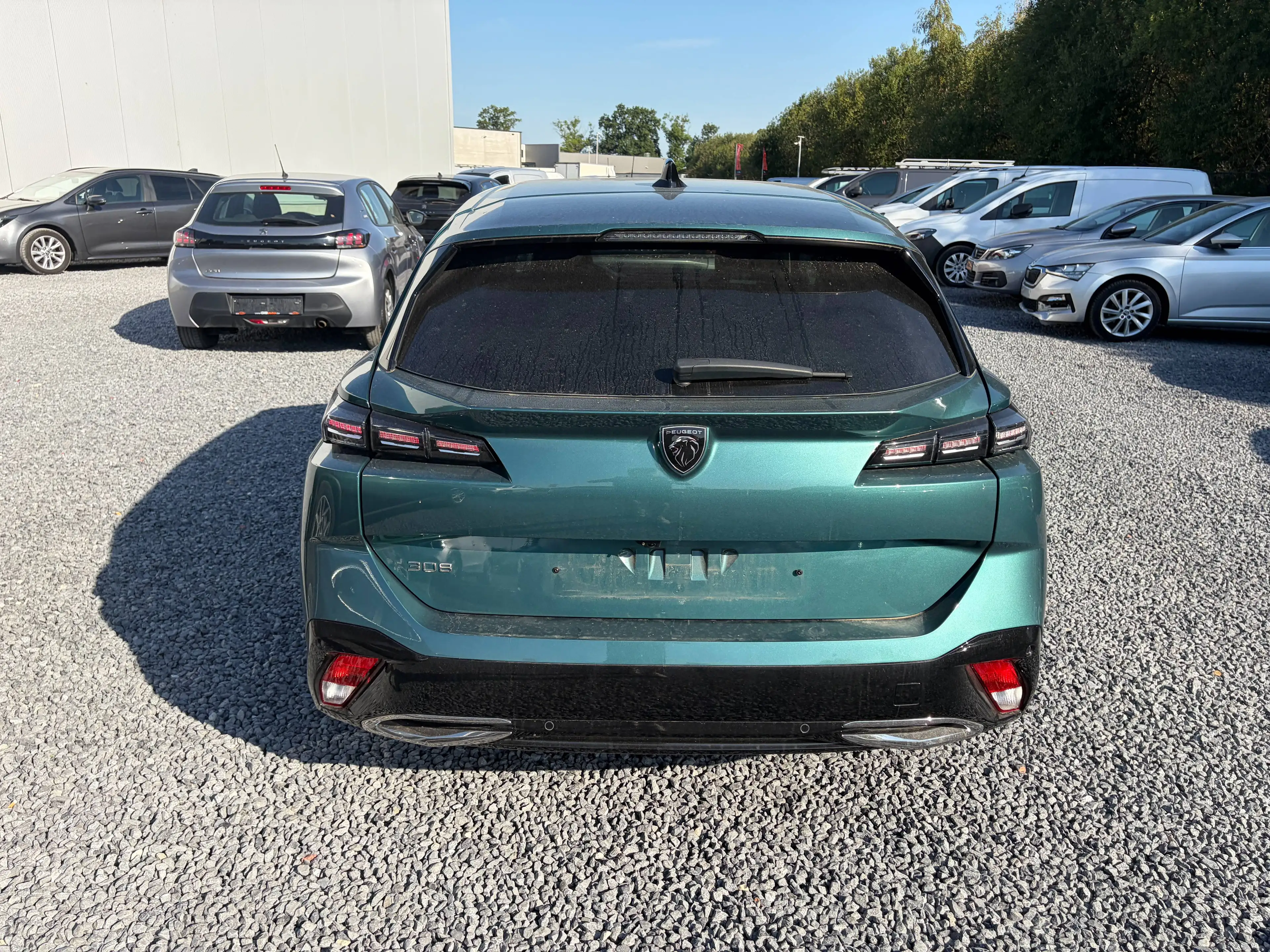 Peugeot 308 SW 1.2 Hybrid Aut Allure /€16.990 netto / Navi / ... — photo 4