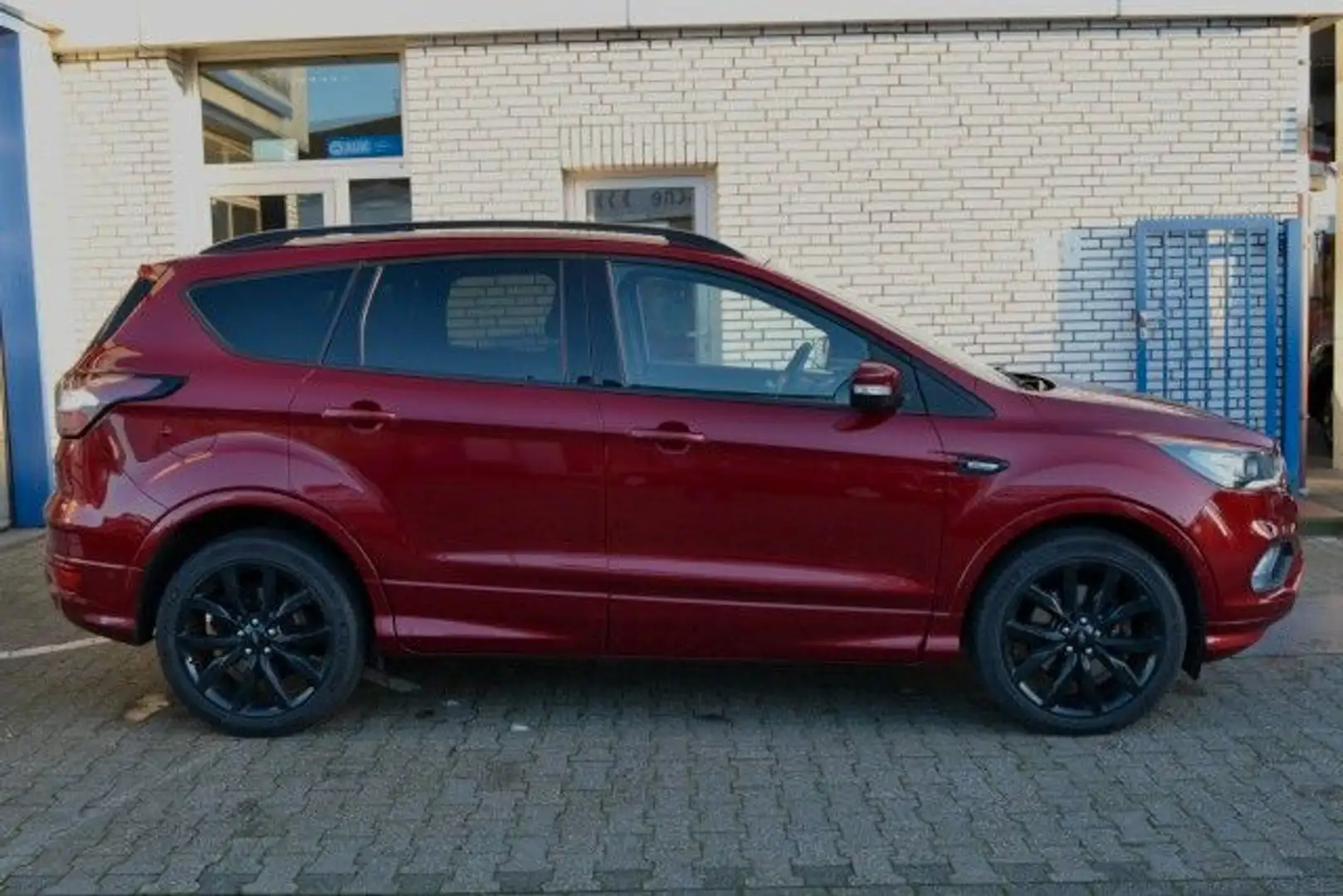 Ford Kuga ST-Line Glasdach ACC Kamera Rosso - 2