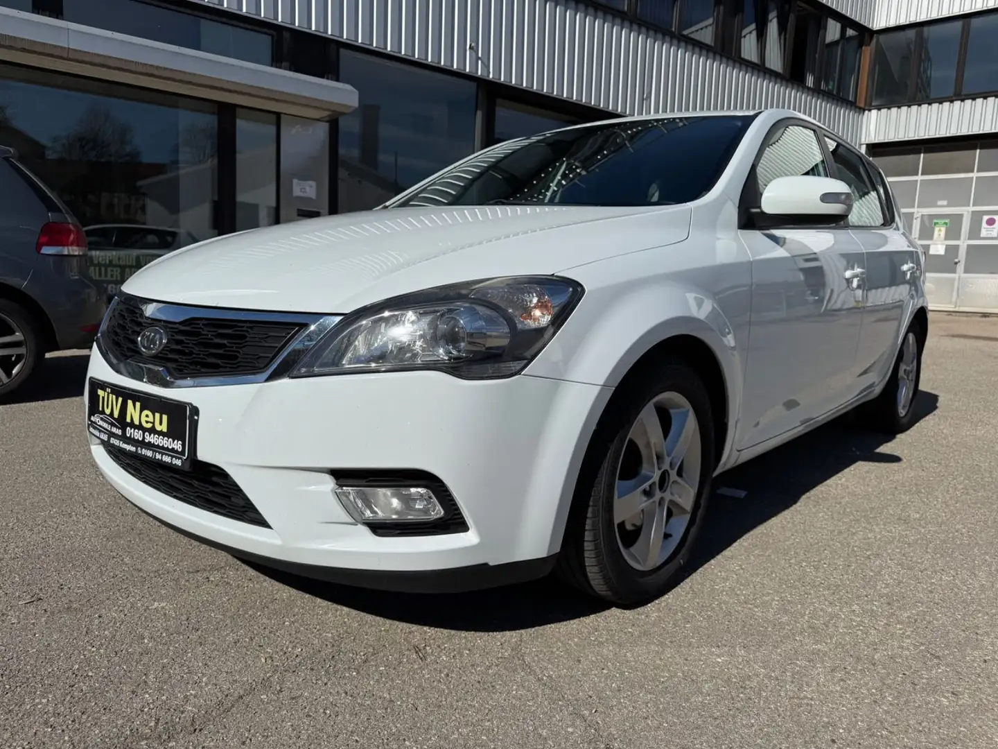 Kia Ceed SW / cee'd SW cee'd 1.6 Sportswagon Tüvneu  2hand Klima Türen5 Stříbrná - 1