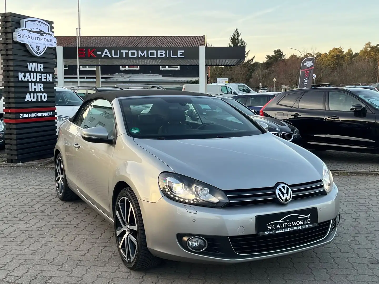 Volkswagen Golf VI Cabrio Bi-XENO/NAVI/AUTOMATIK/DSG/LEDER Silber - 1