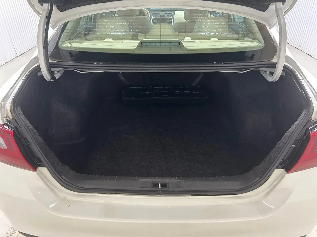Nissan Altima снимка Nissan Altima