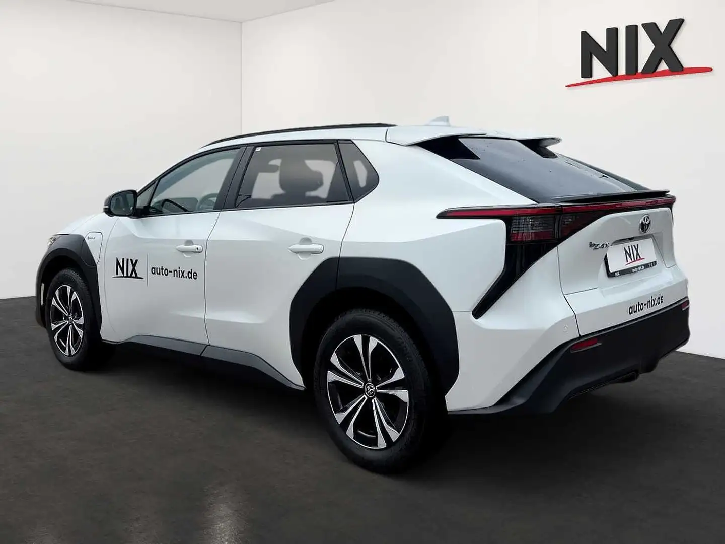 Toyota bZ4X BEV 150kWh 4x2 Team D Weiß - 2