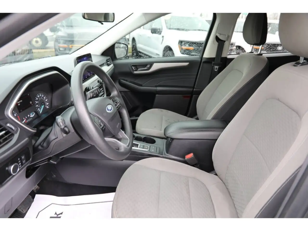 Ford Escape снимка Ford Escape