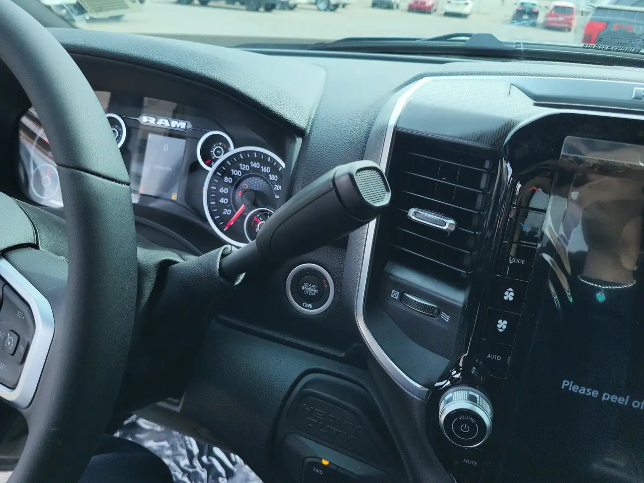 RAM 3500 снимка RAM 3500