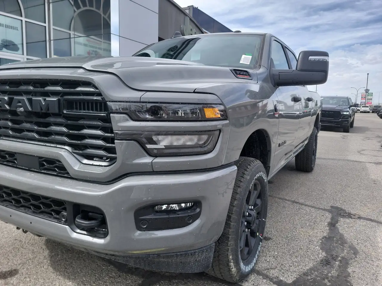 RAM 3500 снимка RAM 3500