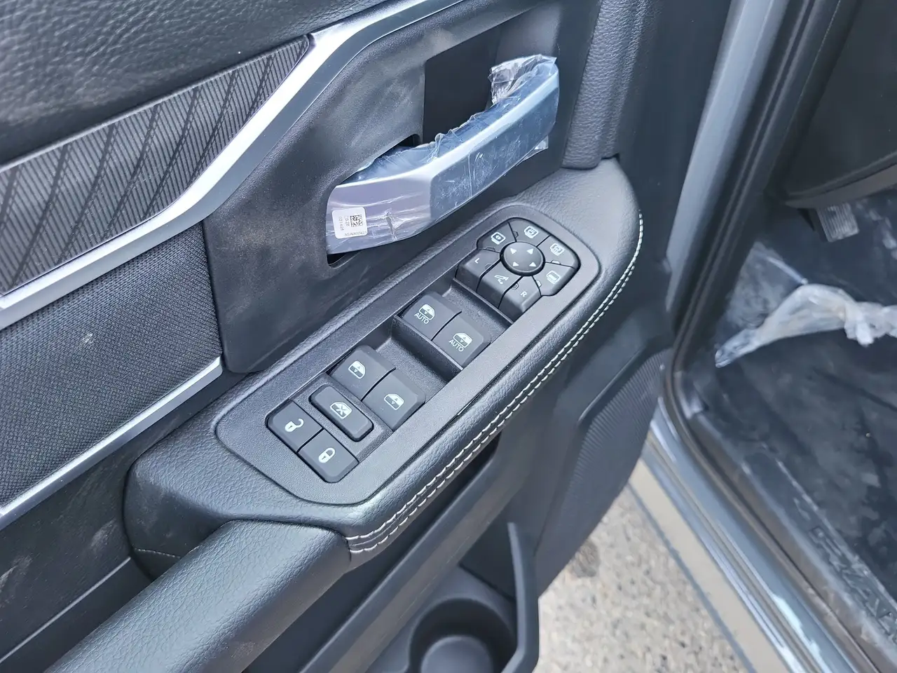 RAM 3500 снимка RAM 3500