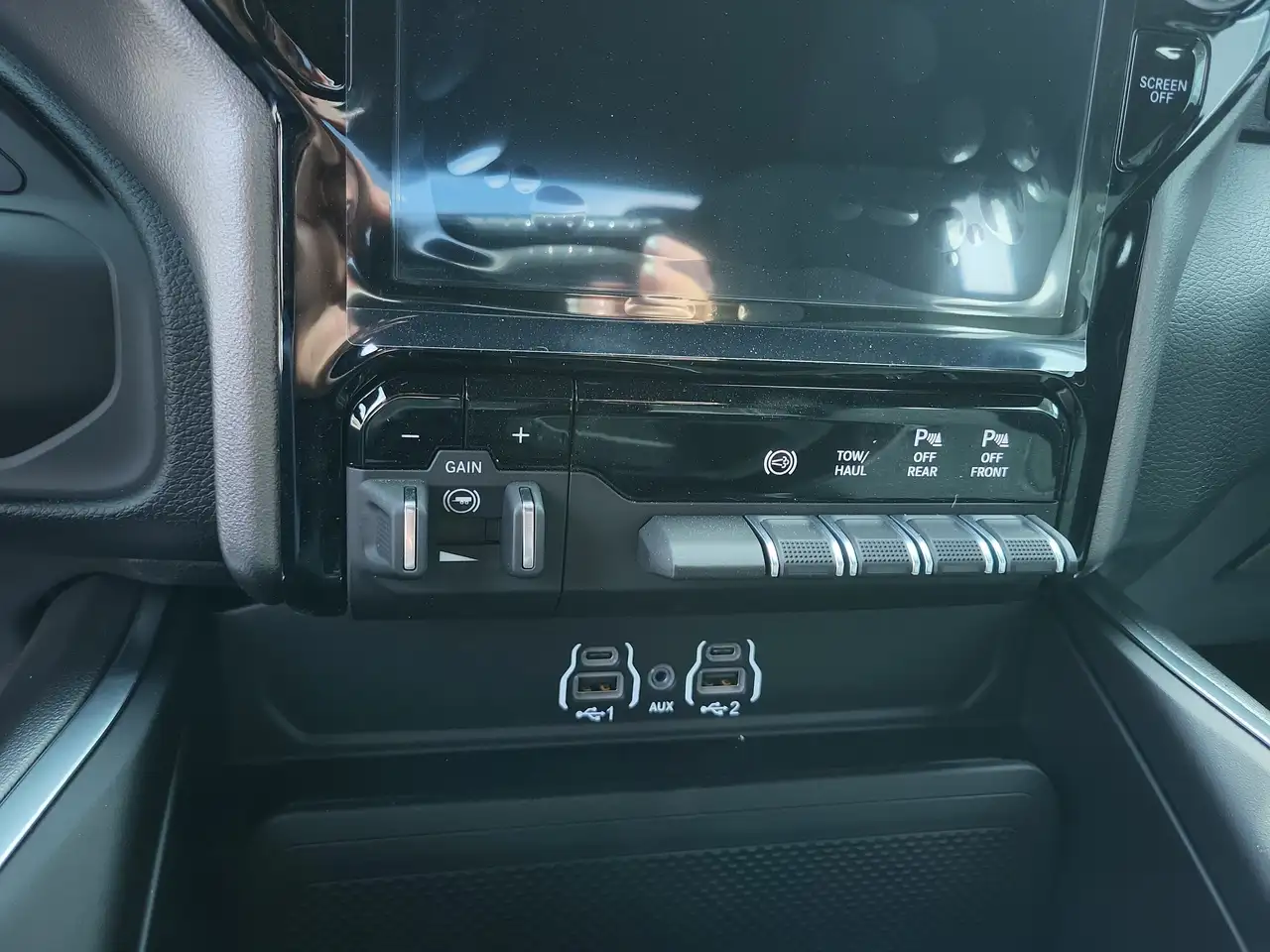 RAM 3500 снимка RAM 3500