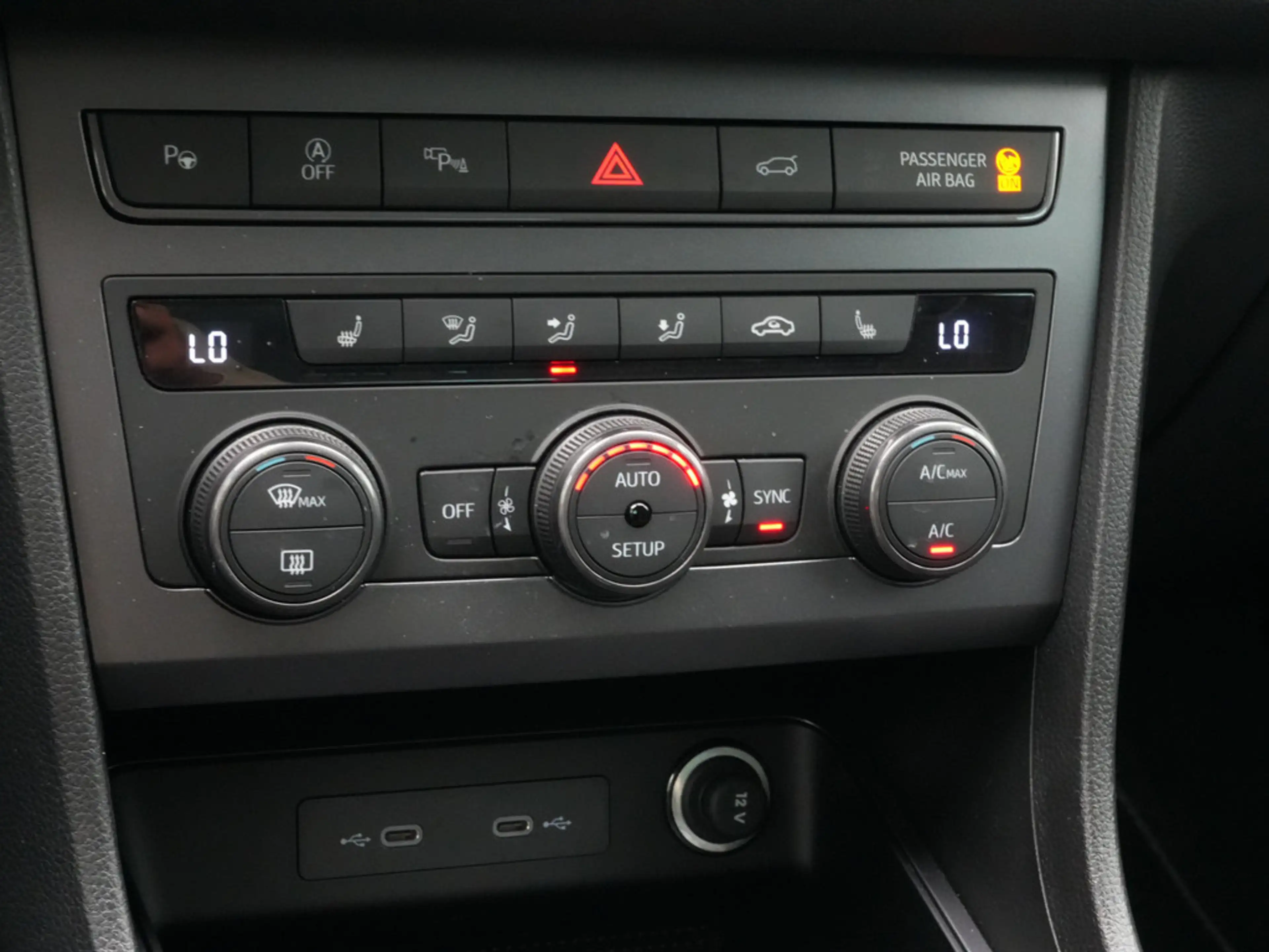 CUPRA Ateca DSG NAVI VIRT ACC LEDER KAM 360° SHZ LE — photo 13