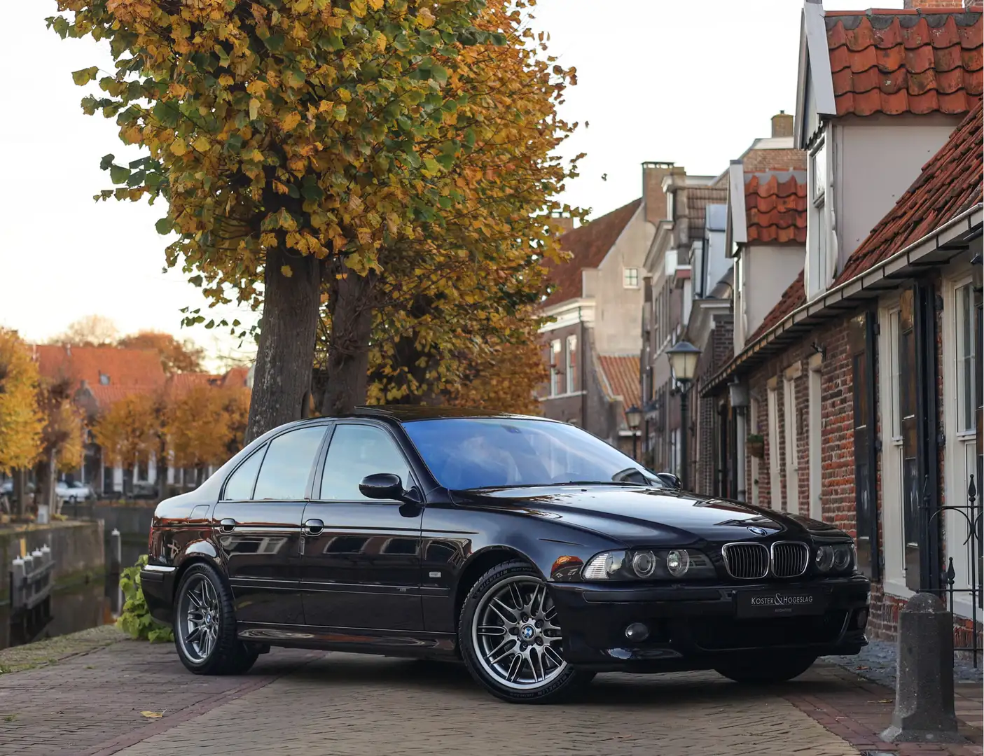 BMW M5 5-serie | Facelift - Handbak - Collectable Schwarz - 1