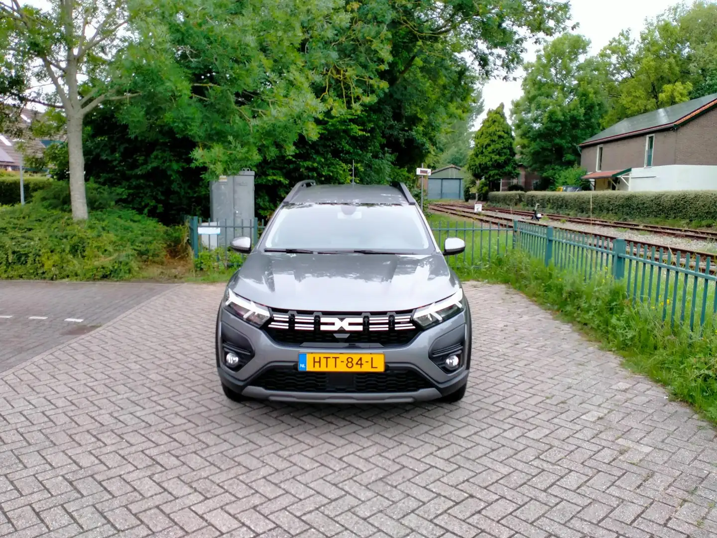 Dacia Jogger 1.6 Hybrid 140 Expression 5p. AUTOMAAT carplay ALL Gris - 2